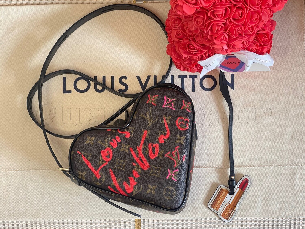 Coeur Heartbag Monogram &quot;Fall in Love&quot;