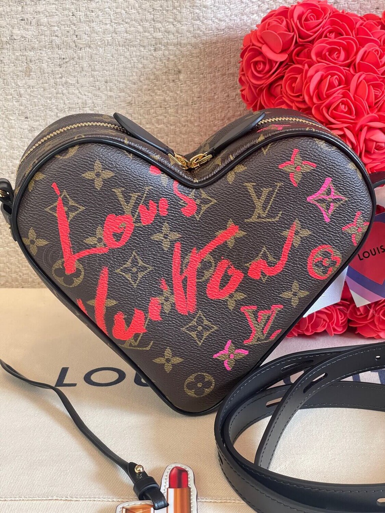 Coeur Heartbag Monogram &quot;Fall in Love&quot;