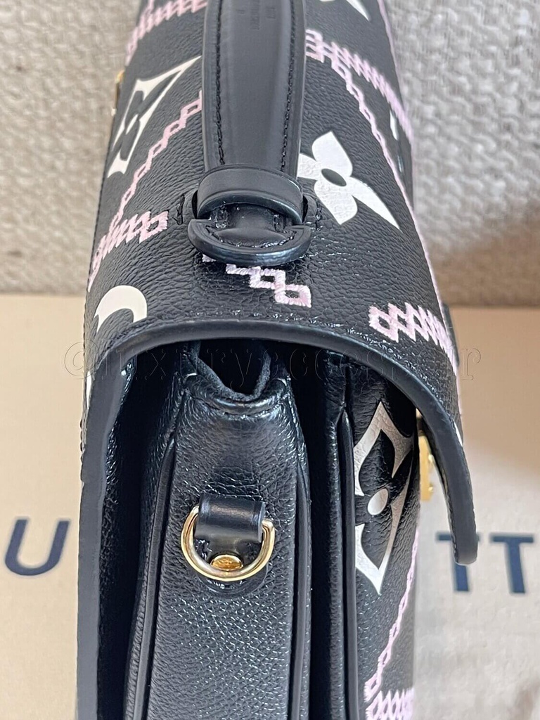 Pochette Metis Embroidery schwarz