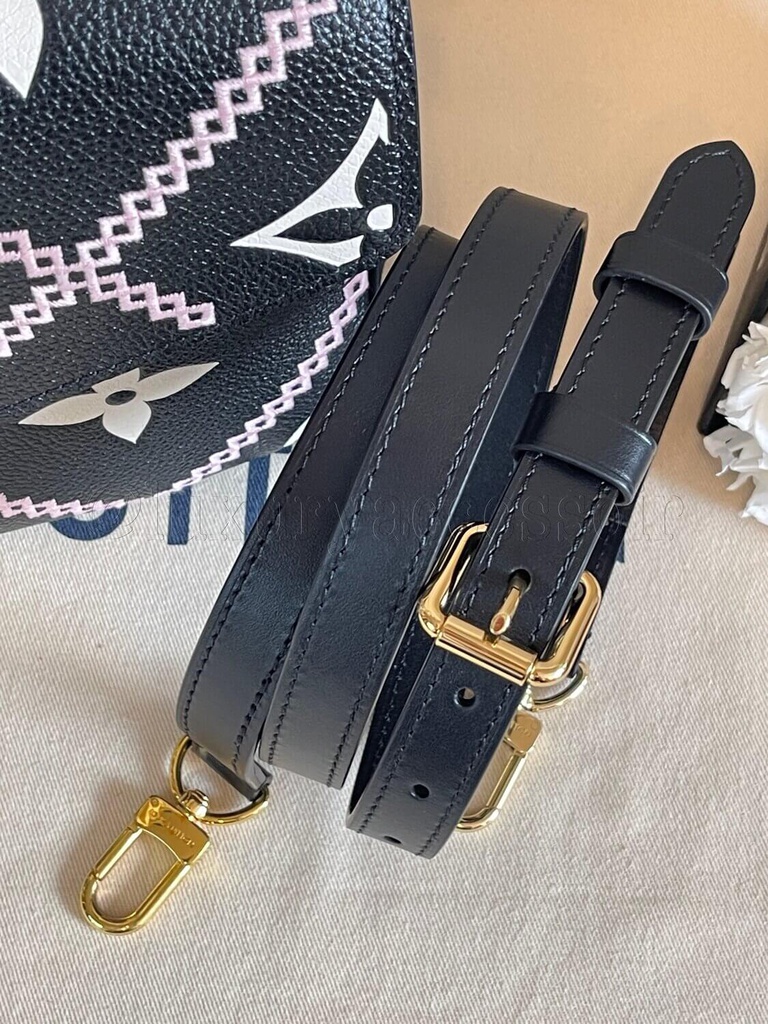 Pochette Metis Embroidery schwarz