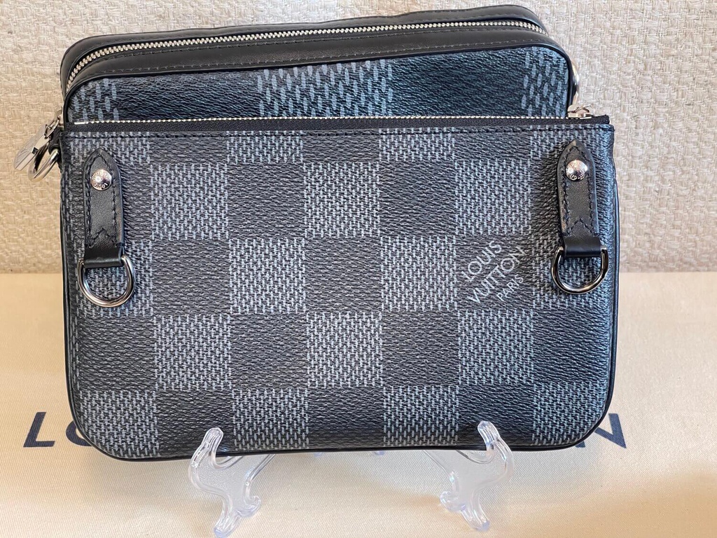 Trio Messenger Bag