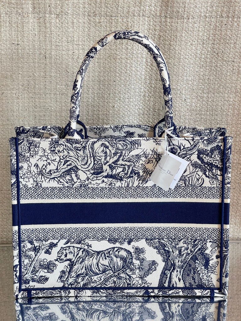 DIOR Book Tote Toile de Jouy Embroidery Medium