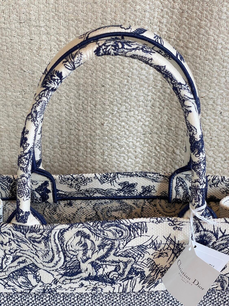 DIOR Book Tote Toile de Jouy Embroidery Medium