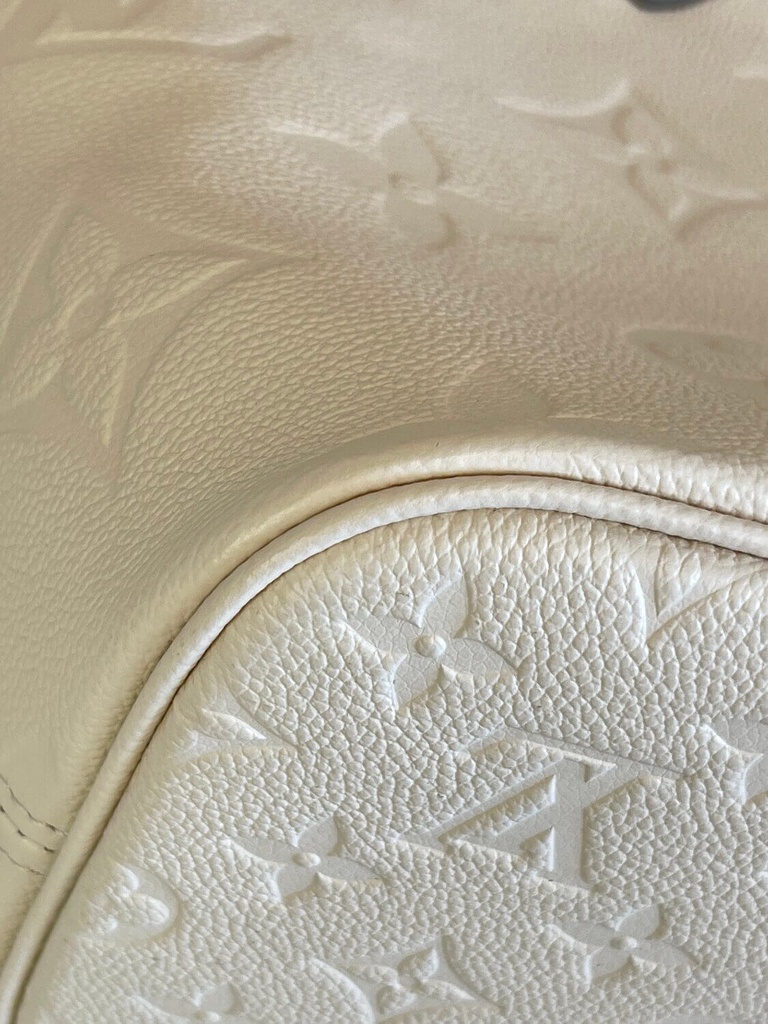 Neverfull MM Empreinte creme