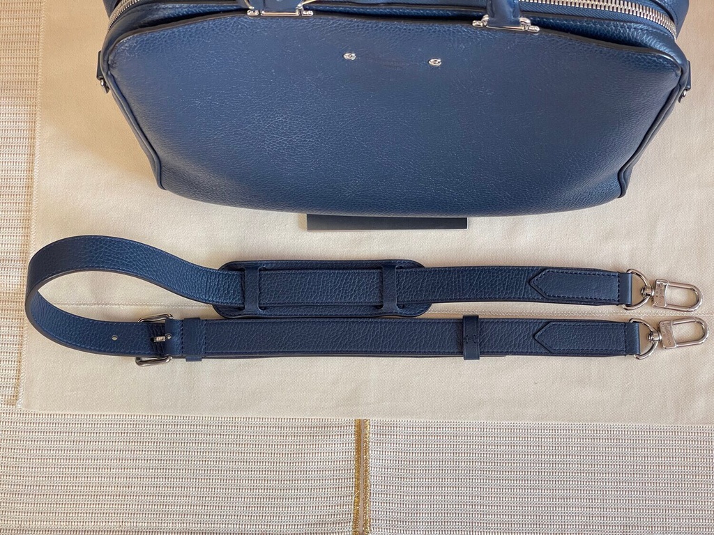 100% Original Louis Vuitton Armand briefcase MM Preloved Designer