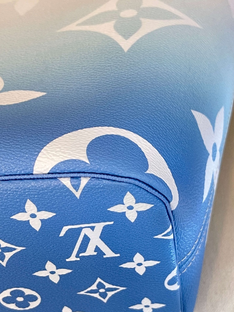 Neverfull MM Limited Edition By The Pool