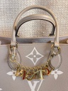 Bagcharm "Bijoux sac Vuitton"