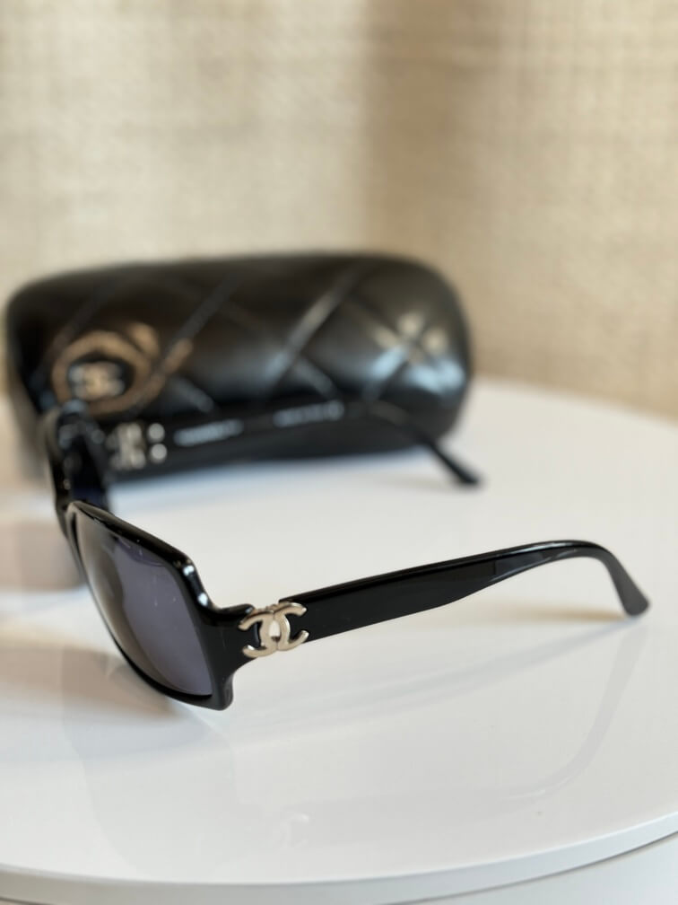 Chanel Sonnenbrille schwarz