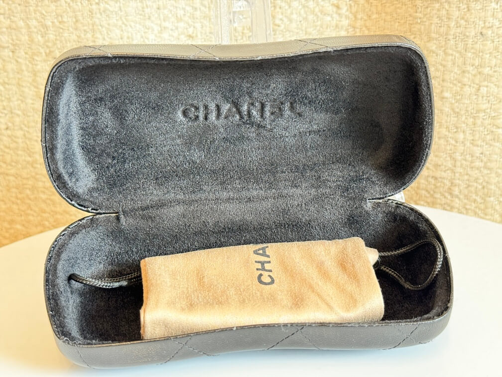 Chanel Sonnenbrille schwarz