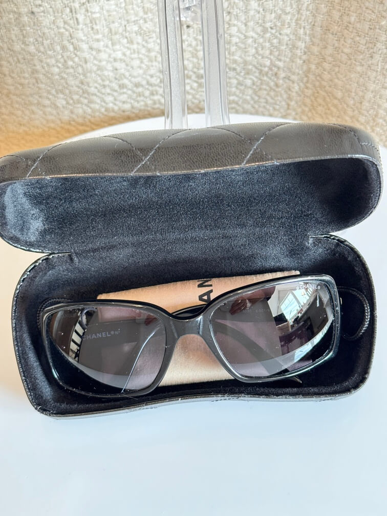 Chanel Sonnenbrille schwarz