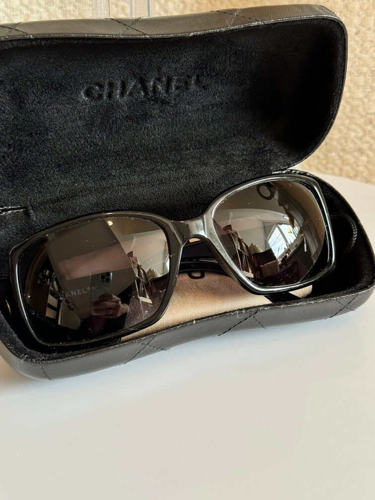 Chanel Sonnenbrille schwarz