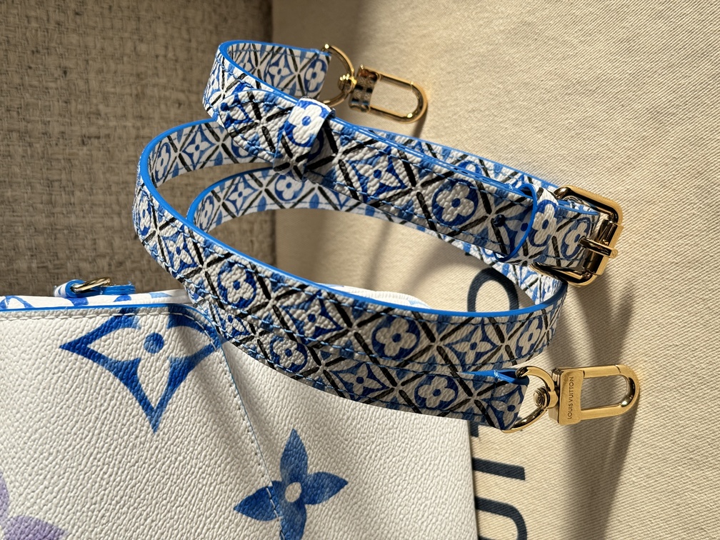 Pochette Metis By The Pool 2.0