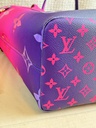 Neverfull MM Spring in the City Midnight fuchsia