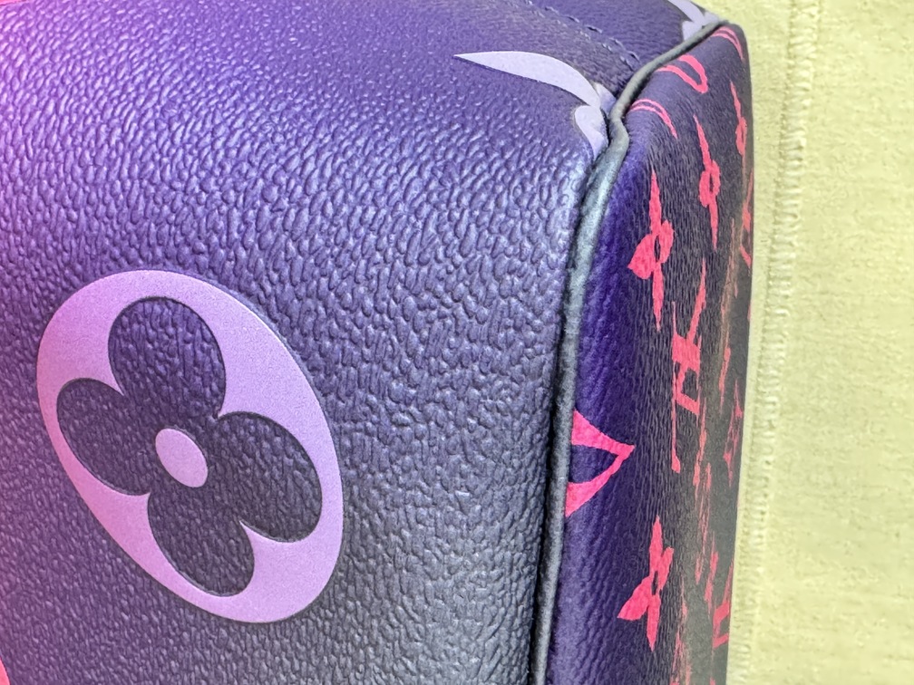 Neverfull MM Spring in the City Midnight fuchsia