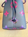 Neverfull MM Spring in the City Midnight fuchsia