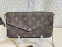 Pochette Felicie Monogram