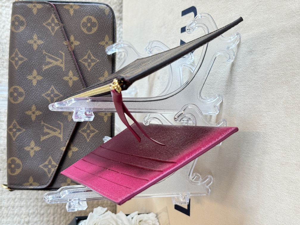 Pochette Felicie Monogram