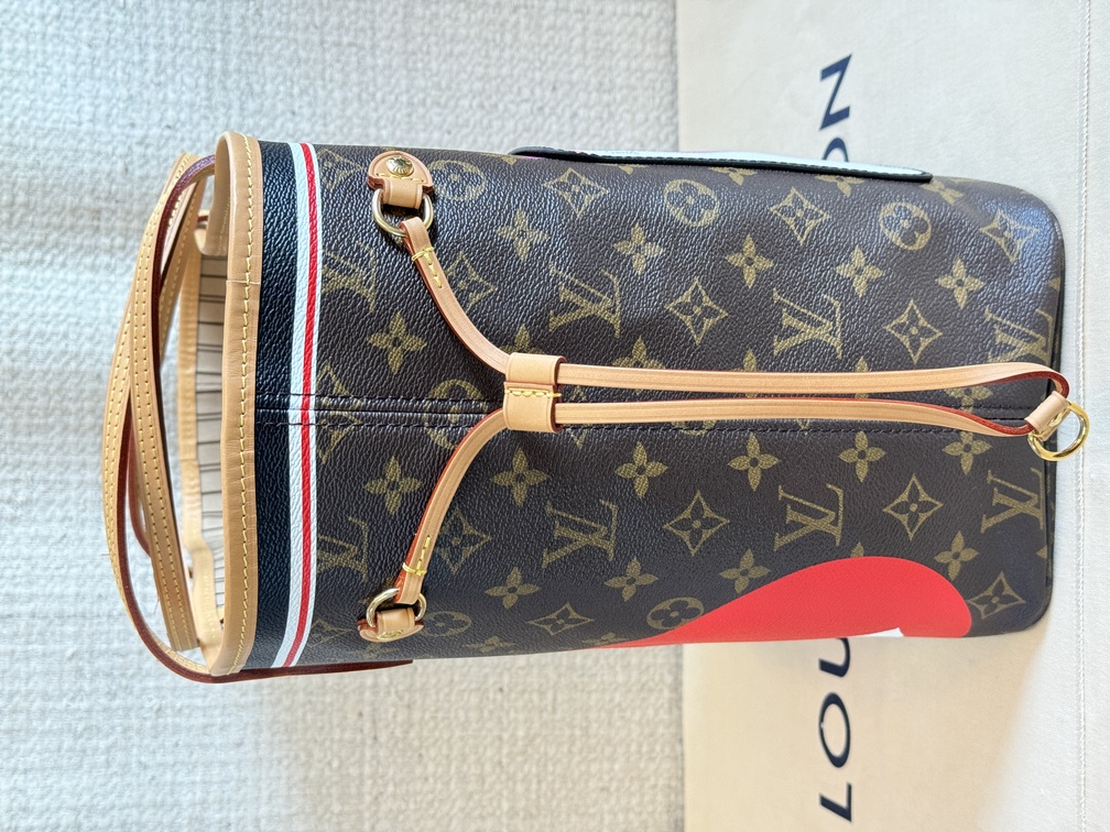 Neverfull MM Monogram GAME ON