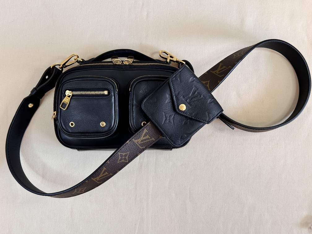 Utility Crossbody Leder schwarz