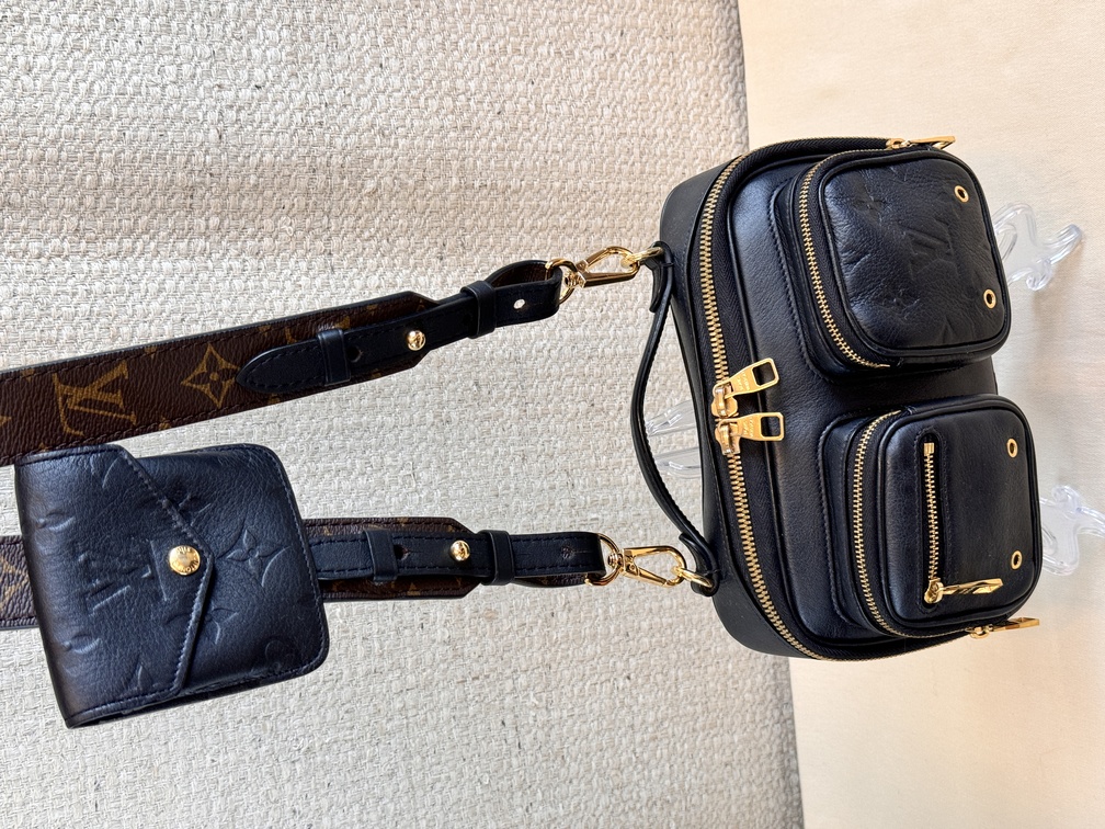 Utility Crossbody Leder schwarz