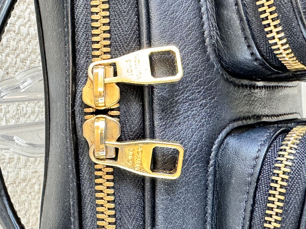 Utility Crossbody Leder schwarz