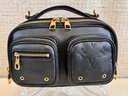 Utility Crossbody Leder schwarz