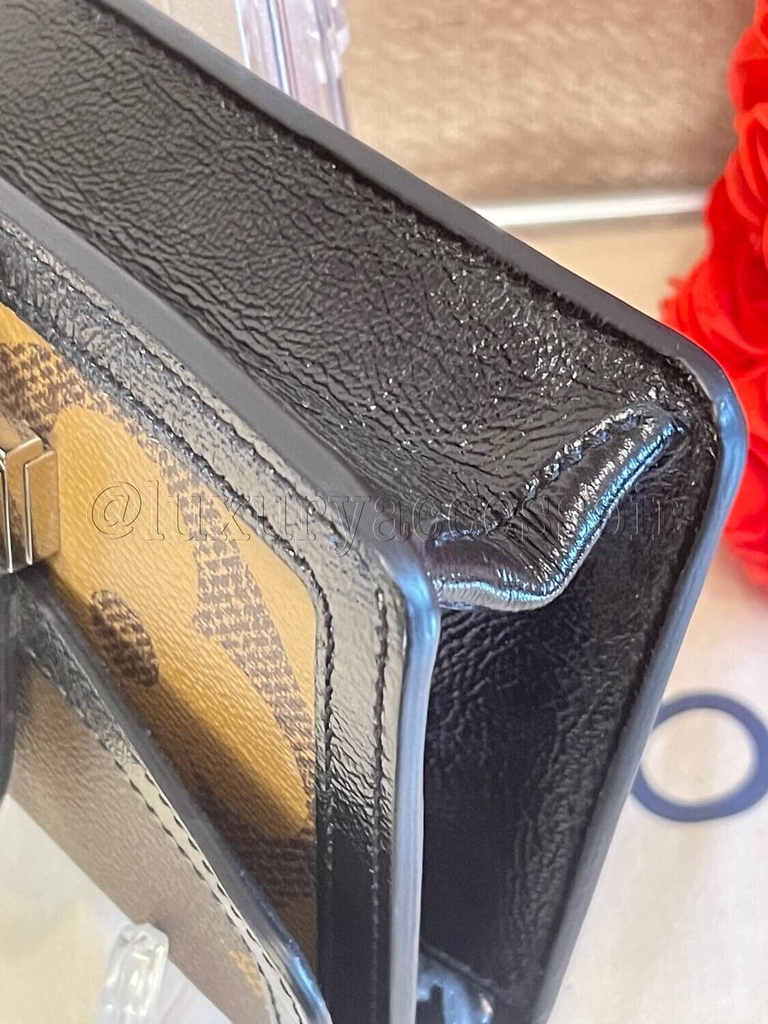 Louis Vuitton Monogram canvas Monogram Reverse Bumbag Dauphine Hip-Pack  Belt Bag Gürteltasche Sac Ceinture