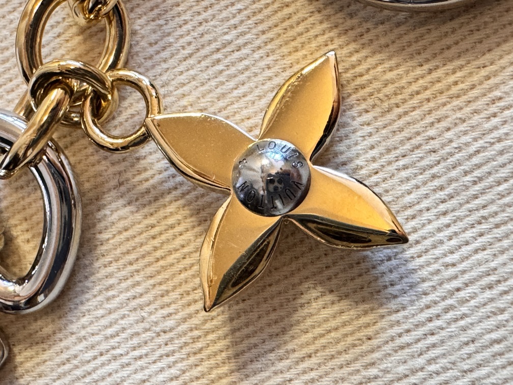 Taschenschmuck bagchain Fleur de Monogram