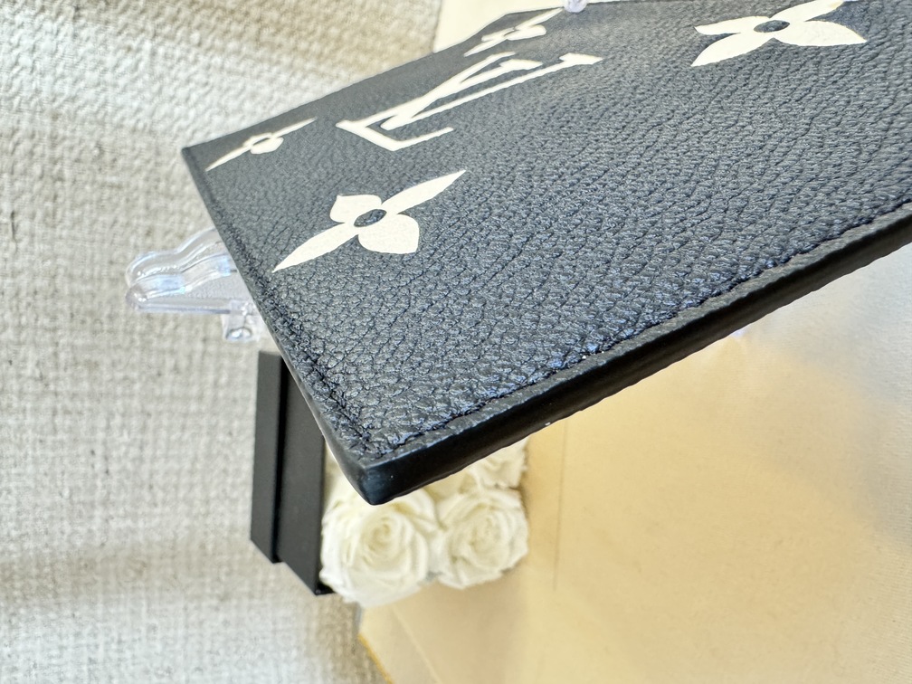Pouch bicolor schwarz