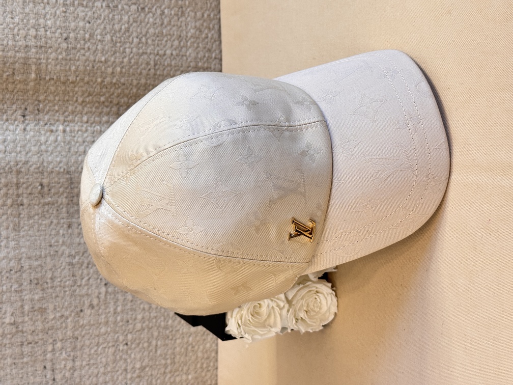 CAP beige