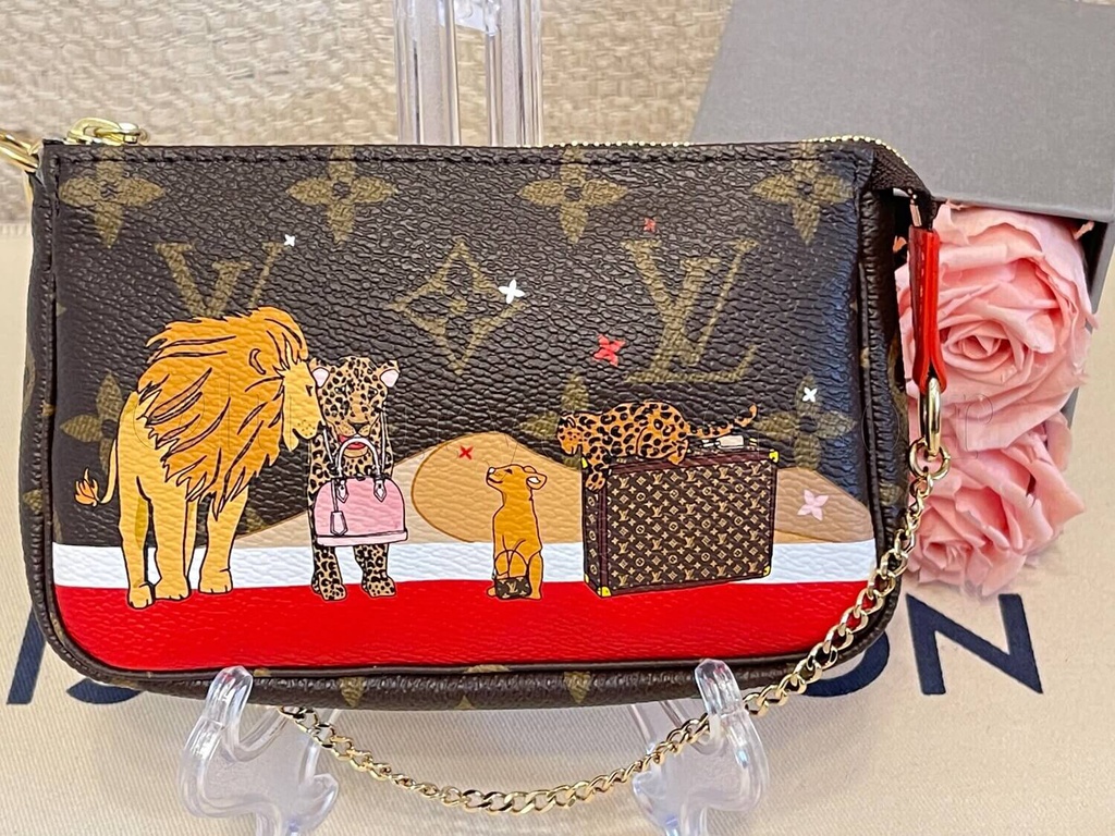 Mini Pochette Monogram Lion