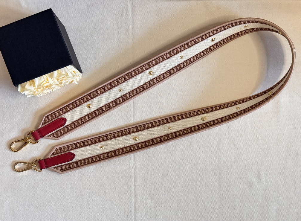 Bandouliere Gurt Twist MM bordeaux