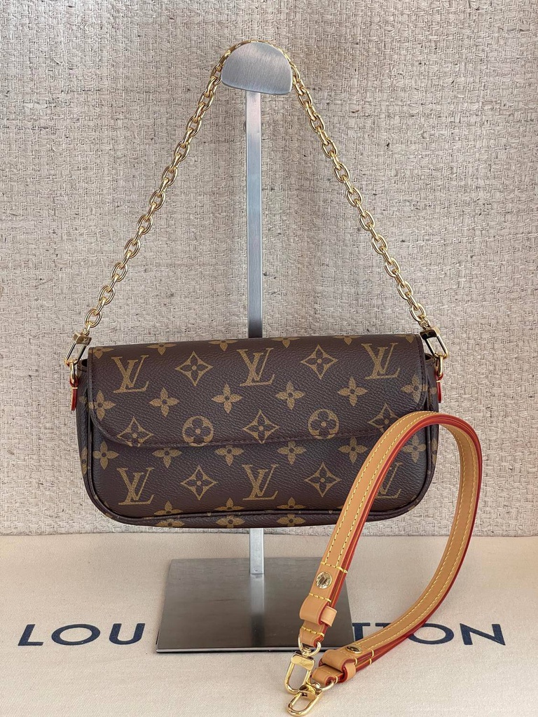IVY Wallet on Chain bag