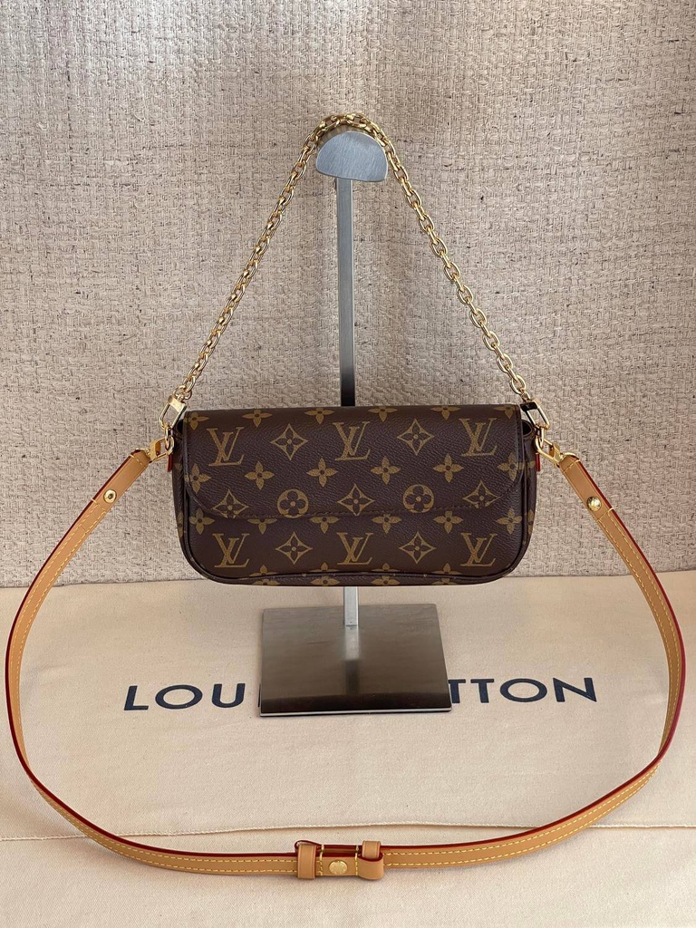IVY Wallet on Chain bag