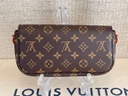 IVY Wallet on Chain bag