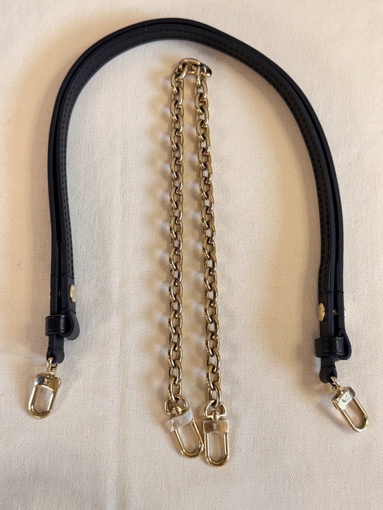 IVY Wallet on Chain bag Dune Monogram