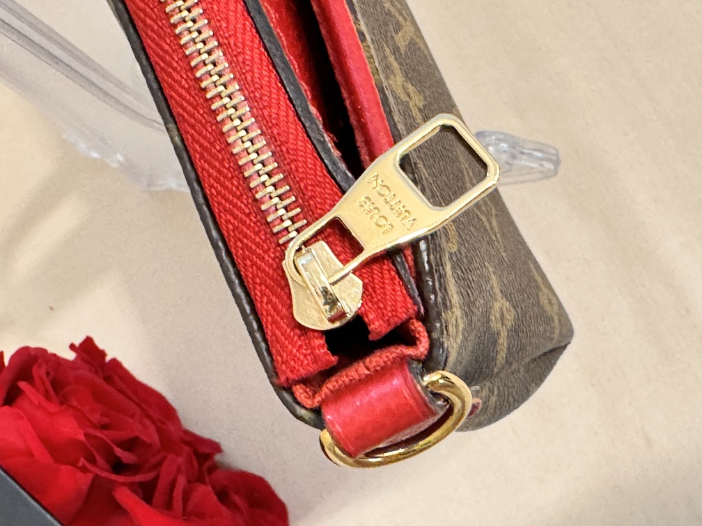 Pallas Clutch Monogram cerise