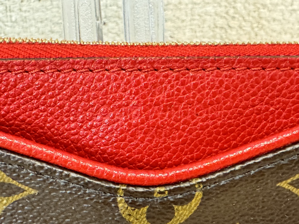 Pallas Clutch Monogram cerise
