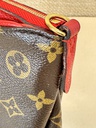Pallas Clutch Monogram cerise