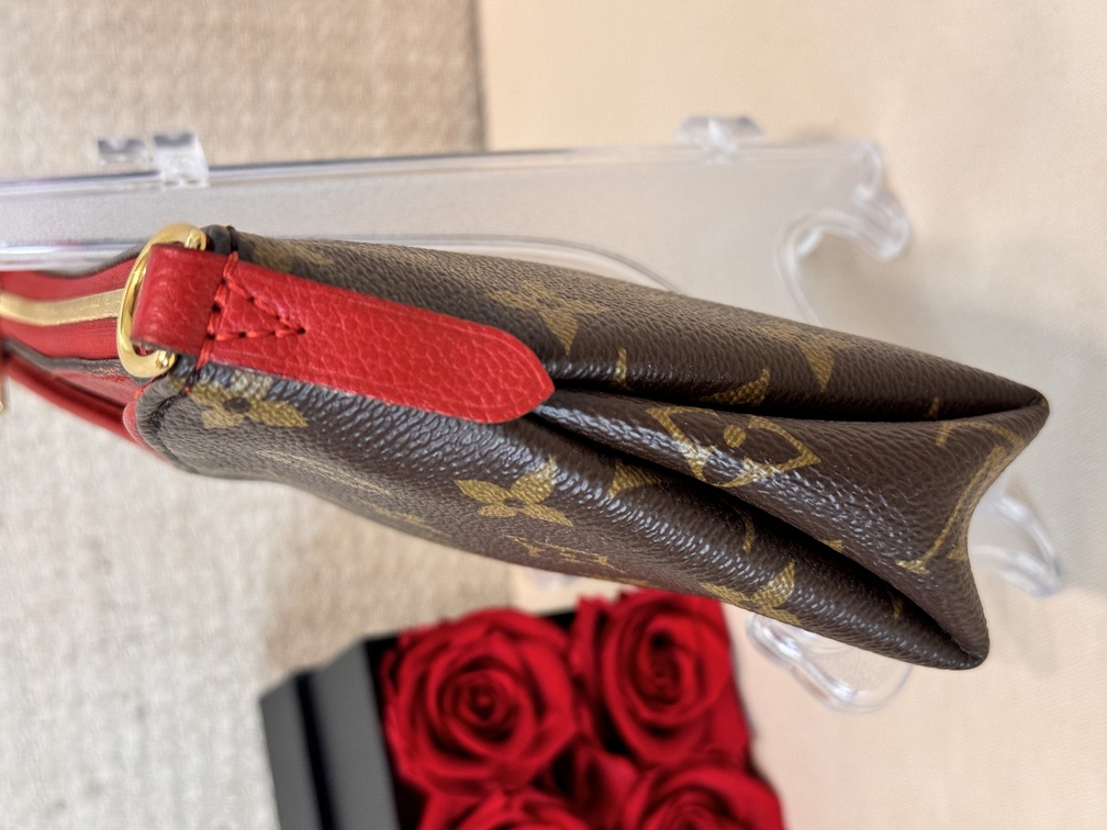 Pallas Clutch Monogram cerise