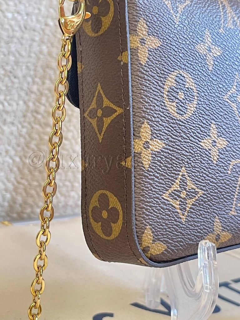 Felicie Monogram World Tour