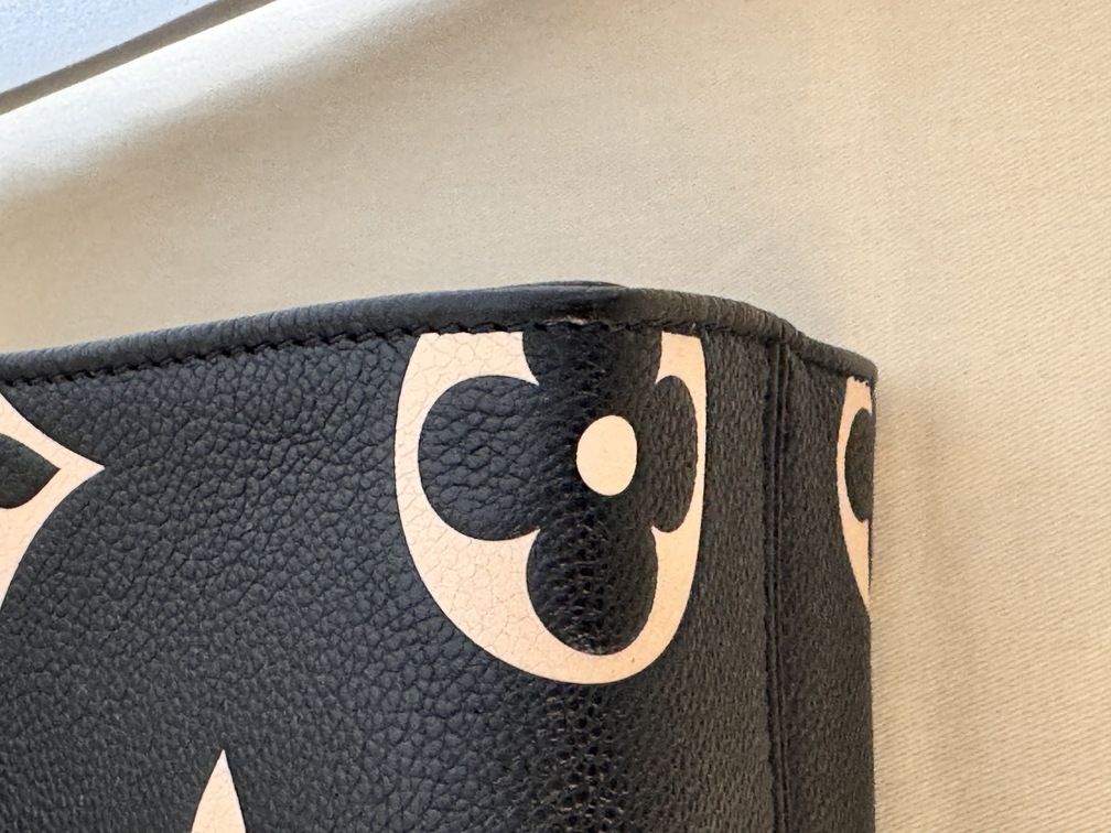 Onthego PM bicolor schwarz