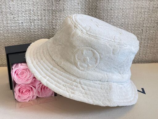 Hat Hut LVacation