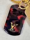 Taschenschmuck MONOGRAMOUFLAGE