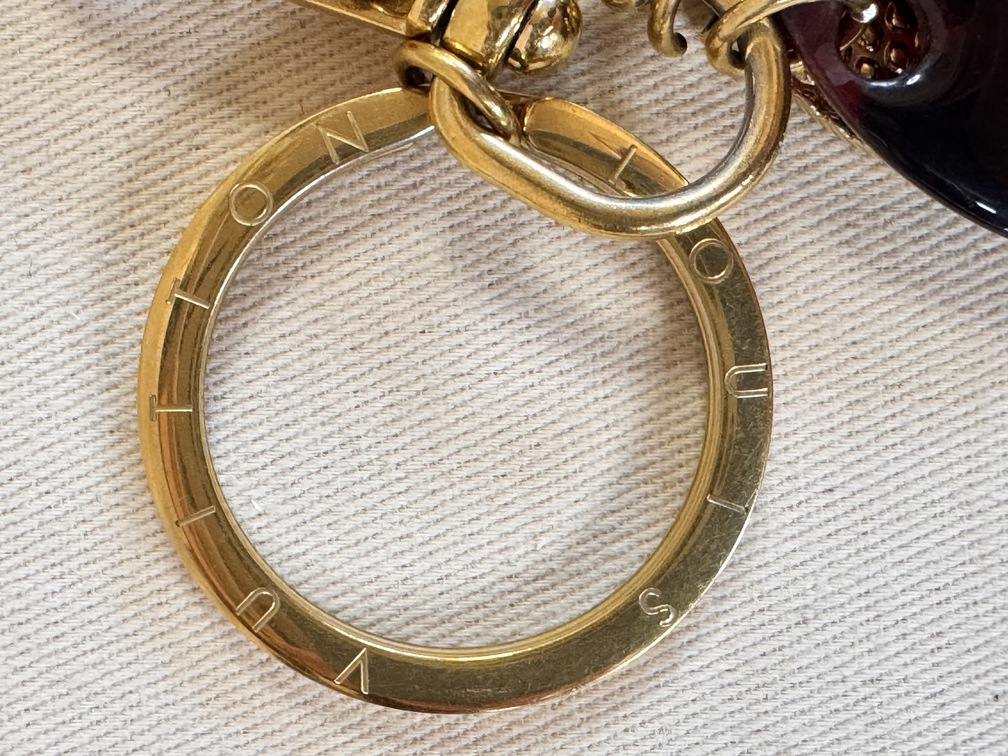 Taschenschmuck MONOGRAMOUFLAGE