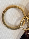 Taschenschmuck MONOGRAMOUFLAGE