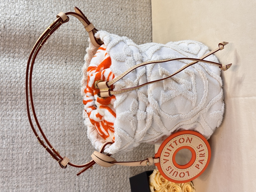 Bucket Bag LVacation