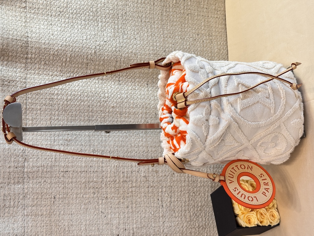 Bucket Bag LVacation