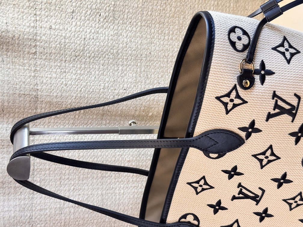 Neverfull MM Raffia
