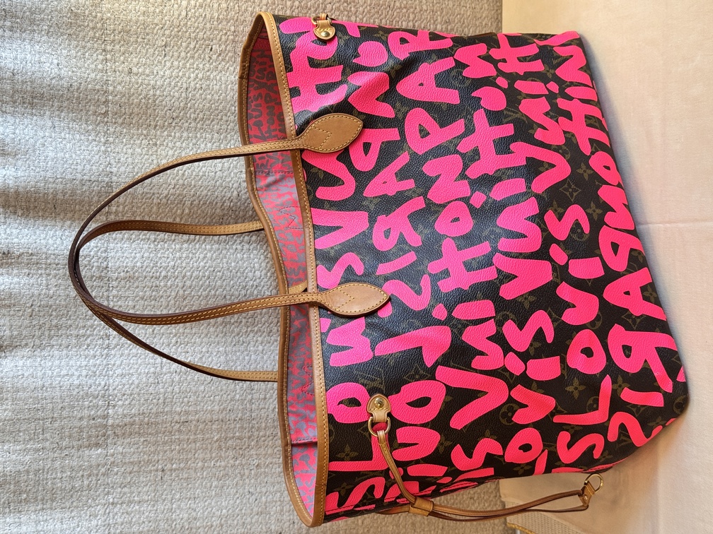 Neverfull GM Graffiti Pink